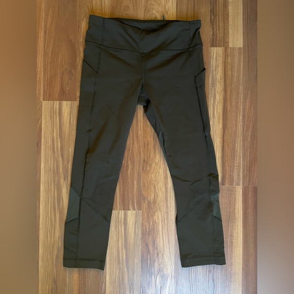 Lululemon Pace Rival Crop 22" #W6F41S, Olive Green. Size: 6 - Picture 3 of 8